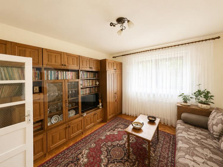 Casă spațioasă de 360 mp - zona Closca