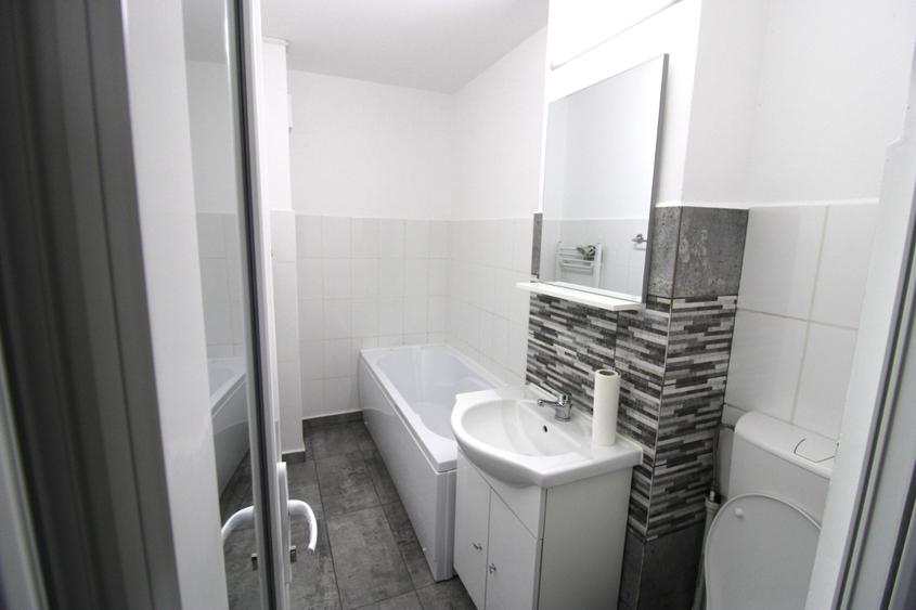 2 Camere DECOMANDATE | Bloc 2002 | Micro 17 | Orientare SUD | Practic Imobiliare