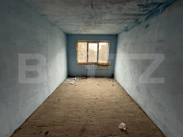 Bloc cu 2 etaje, aflat în zona centrală a orașului Cugir - 9