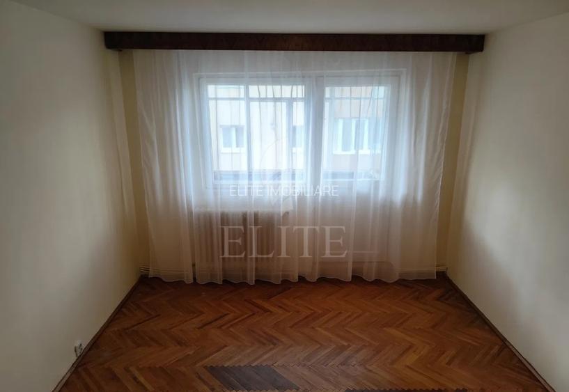 Apartament 3 camere în zona STRAZII RETEZAT - 7