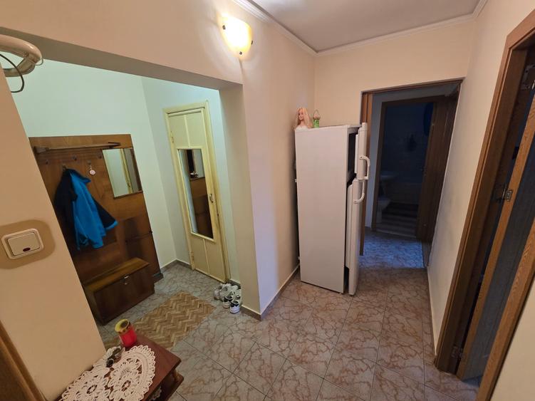 Apartament 2 camere 57mp, confort 1 decomandat, zona Progresu.