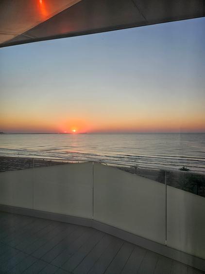 Mamaia Nord Promenada  vedere frontala la  mare  numai contract termen lung