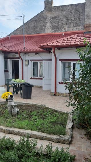 Casa 3 camere - zona Tomis II- (centrala gaz natural)