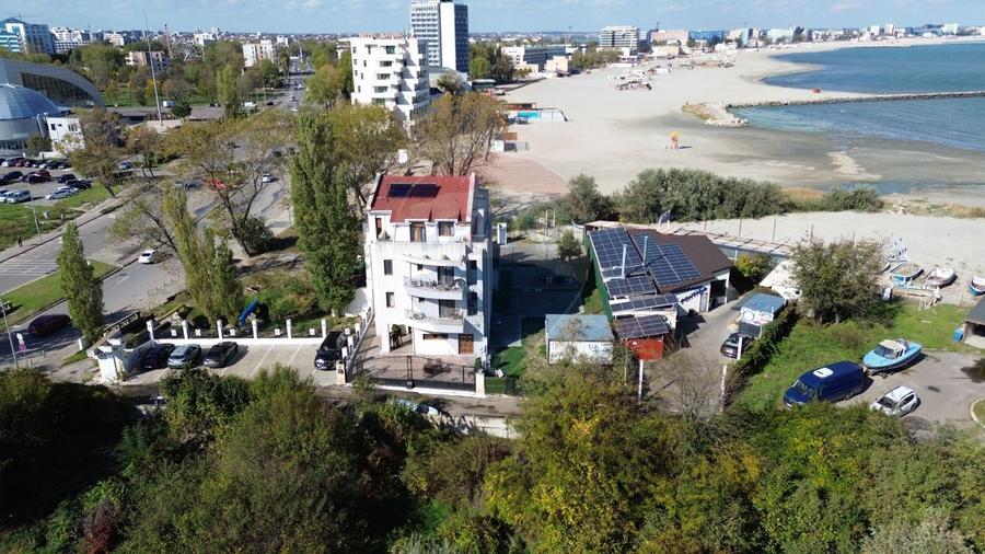 Hotel de vanzare Constanta vedere la Mare si Lacul Siutghiol