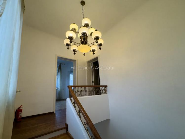 Victoriei - Berzei |Vilă interbelică | 5 camere | 190mp | Curte | Comision 0% - 11