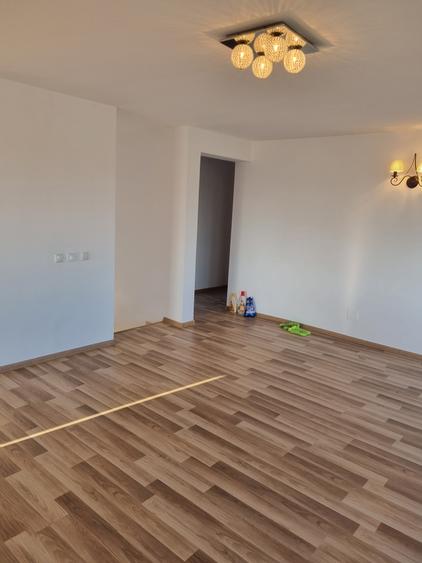 Proprietate generoasa- Casa cu 4 dormitoare si o curte mare