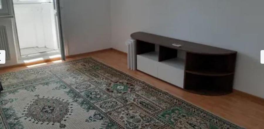 2 CAMERE, NERVA TRAIAN, 63 MP, DECOMANDAT, COMPLET UTILAT