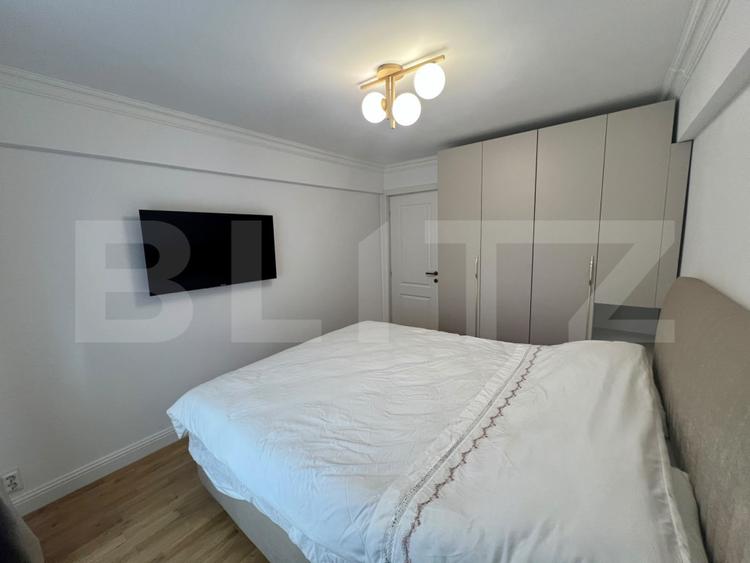 Apartament cu 3 camere, 55 mp, centrala si AC, zona Ultracentral