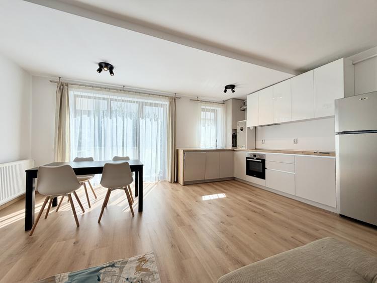 Apartament spatios cu 2 camere, parcare, zona Grand Hotel Italia