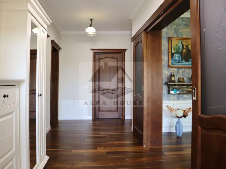 Casa deosebita cu 4 camere, 228 mp, Brașov - Cartierul Stupini