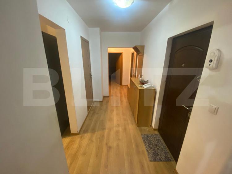 Apartament 3 camere, 74 mp, 2 balcoane, eta intermediar, la cheie, zona Plopilor