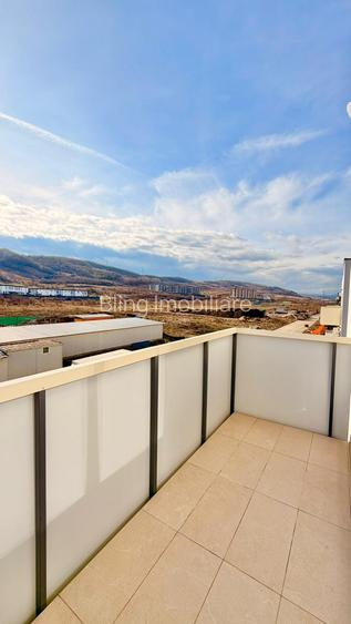 Apartament 3 camere, etaj intermediar , parcare , zona Terra - 10