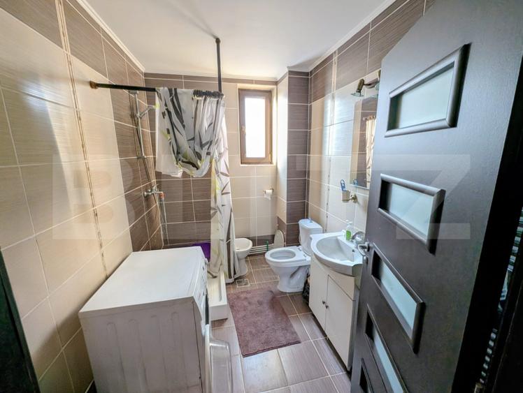 Casa 382 mp - 1000 mp Teren