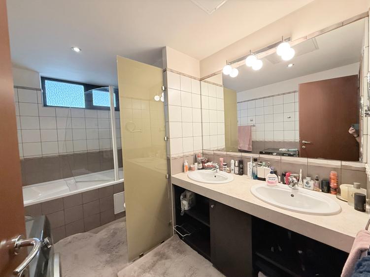 Apartament 4 camere Herastrau 164 mp util