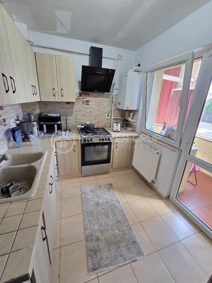ETAJ 1! PARCARE! Apartament 3 camere 64mp, CUG, centrala, AC, balcon