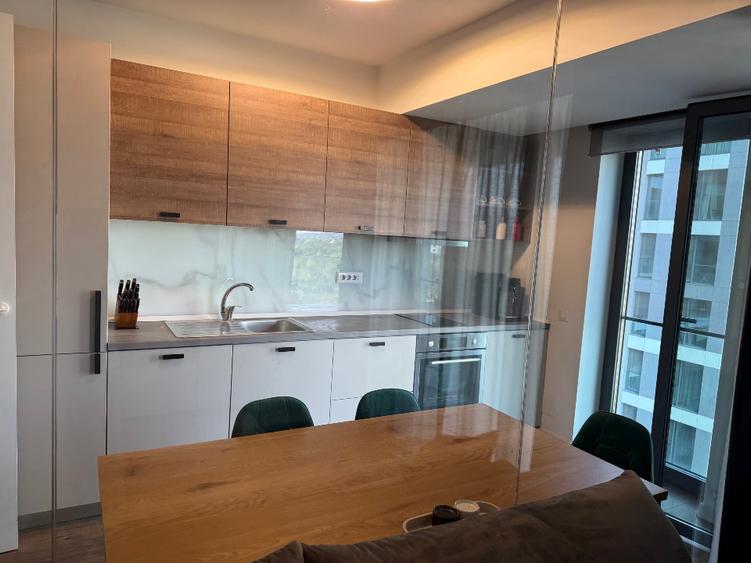 Închiriez apartament 2 camere Cloud9