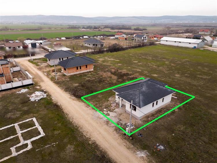 RECO Casa la rosu - 3 dormitoare, plan parter 120 mp utili - Osorhei