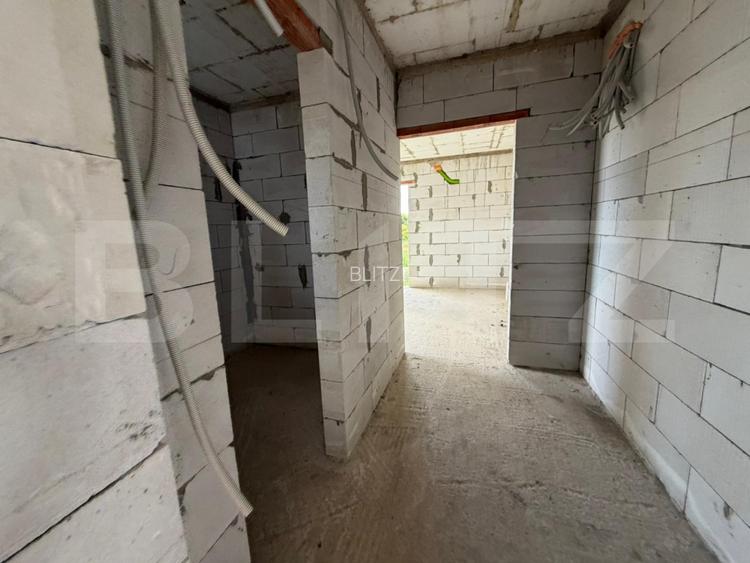 Casă la Roșu pe Dealul Furcilor – 3 Dormitoare, Subsol, Living Separat, 3 Băi - 6