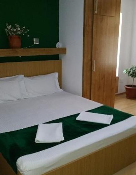 Vilă, Pensiune. 11 camere. Langă plajă. Mamaia nord. Str D14 Nr.7A. Năvodari.
