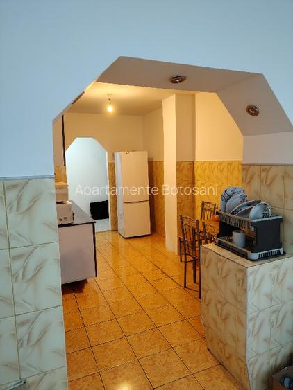 Apartament 4 camere-ultracentral-Piata Mare-Botosani-Accept schimburi  - 8