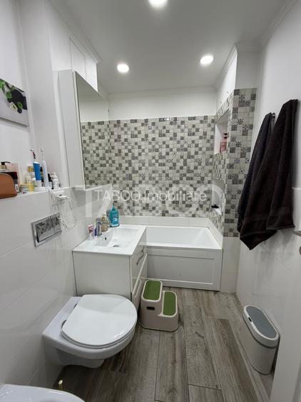 Apartament cu 3 camere decomandate cartier Intre Lacuri - 8