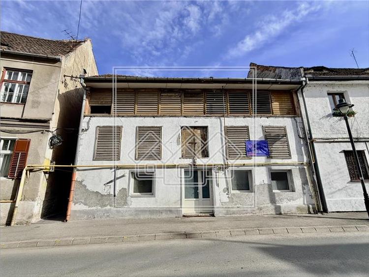 Casa de vanzare - Orasul de Jos - oportunitate investitie