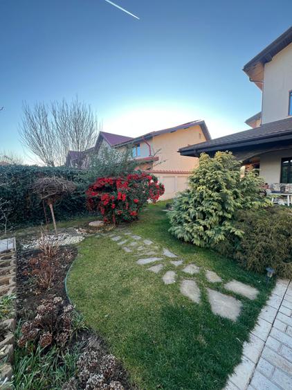Vanzare Casa/Villa 6 camere 3 bai 3 wc -uri Dobroiesti 0% Comision