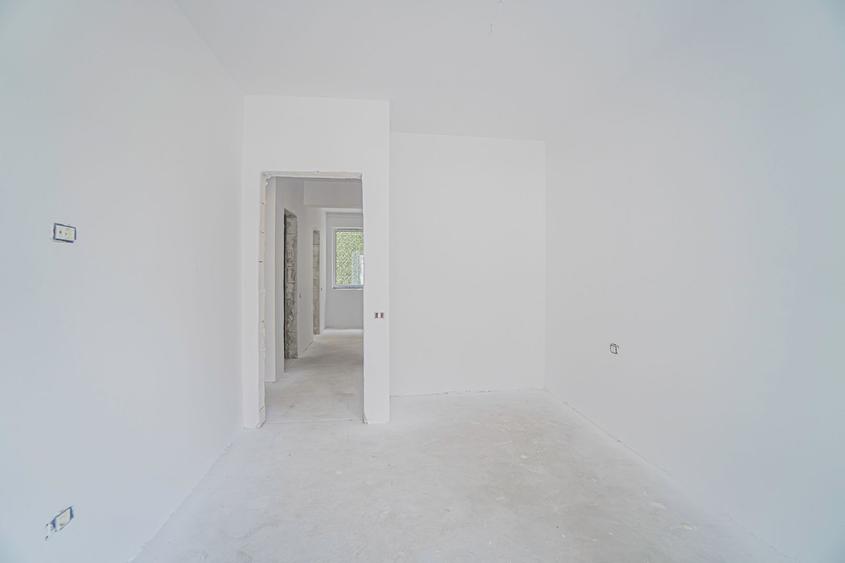 Tomis Nord - Vanzare apartament decomandat cu 3 camere, bloc nou.