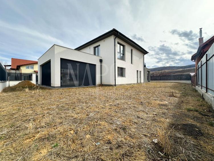 Casa 5 camere de vanzare in Chinteni