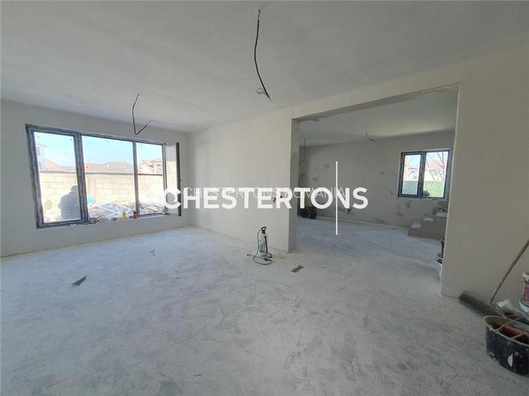 Duplex 8 camere cu doua intrari separate curte comuna Navodari - 5