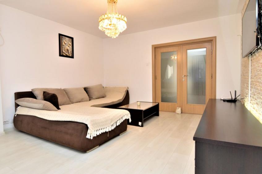 INCHIRIERE APARTAMENT 3 CAMERE DECEBAL – BENZINARIE MOL