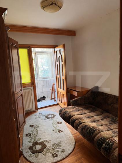 Apartament de vanzare, 4 camere, decomandat, 84 mp - Burdujeni