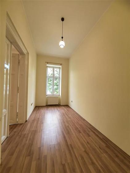 Apart 3 camere etaj 1 la KM 0 - Primaria Arad