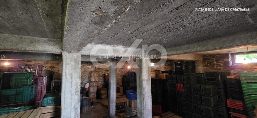 Casă individuală de vânzare, 6 camere, subsol 110 mp, teren 5.753 mp – Cândești - 11