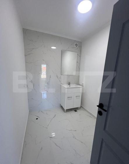 Hală industrială nouă, clădire birouri, 320 mp, 23 Ari teren, zona Burdujeni