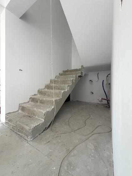 Duplex 4 camere, 125mp utili, 350mp teren, terasa 10mp - Giarmata vii