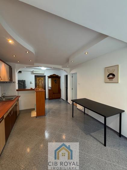 Inchiriez apt. 2 cam. Piata Unirii-Fantani,3 min. metrou,Bd. Unirii 18