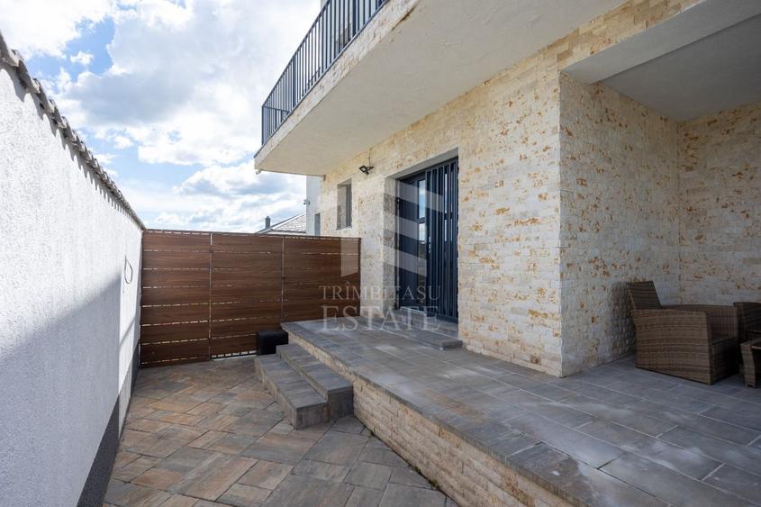 Sanpetru ,Subcetate-Casa 4 camere,3 bai+480 mp teren