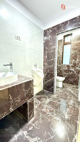 Showroom premium pe 2 nivele 560 mp, in zona Lipovei