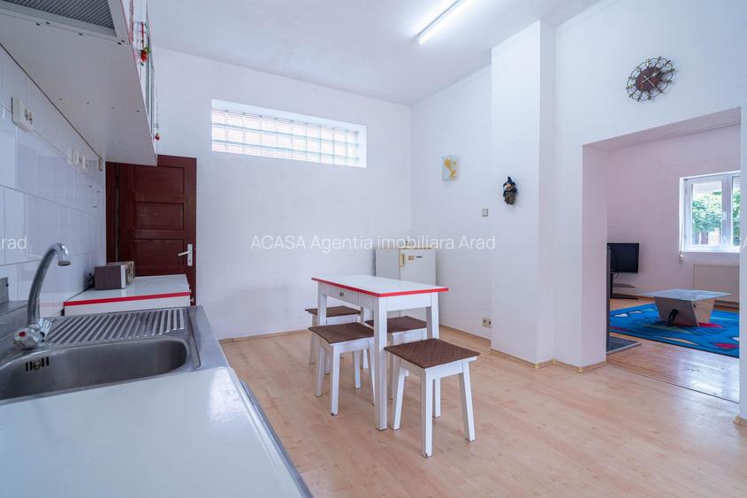 Casa 5 camere - teren 688 mp - Parneava - COMISION 0 - 5