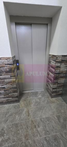 Apartament 3 camere de vânzare la Sinaia