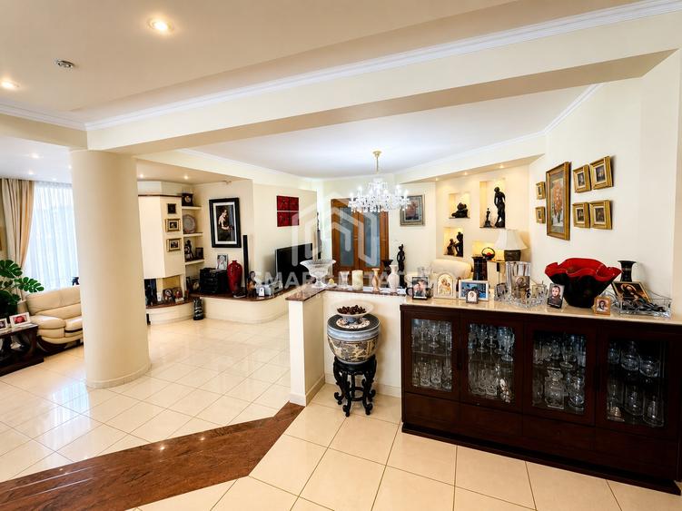 Vilă premium pe lac | Piscină & ponton privat | 2400mp teren