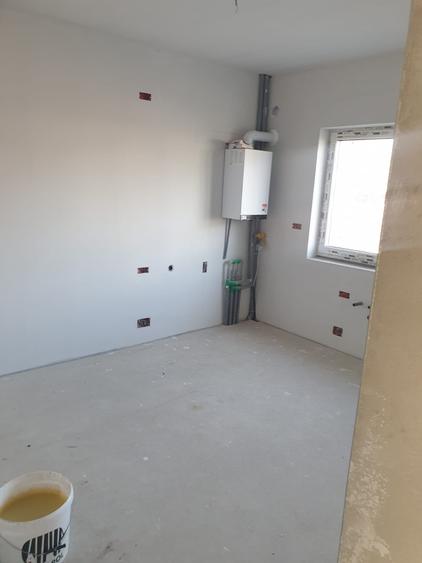 Duplex de vanzare de 130mp teren 216mp zona Floresti Crisan