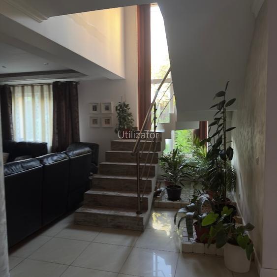 Casă stil modern european - 3