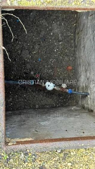 2000 mp intravilan Lacu Sarat, lat 28m apa gaze curent 35 eurp mp - 2