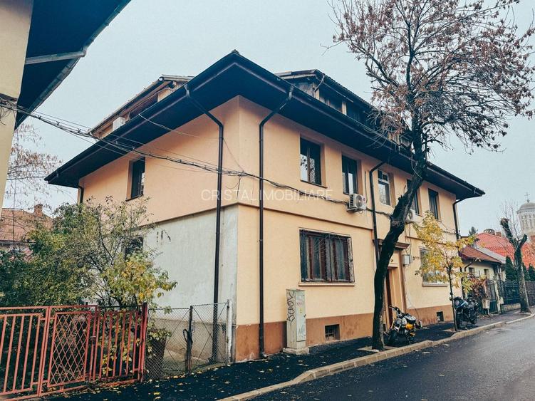 Apartament 2 camere - Domenii, etaj 2/2, centrala noua, curte, boxă, pod. - 38