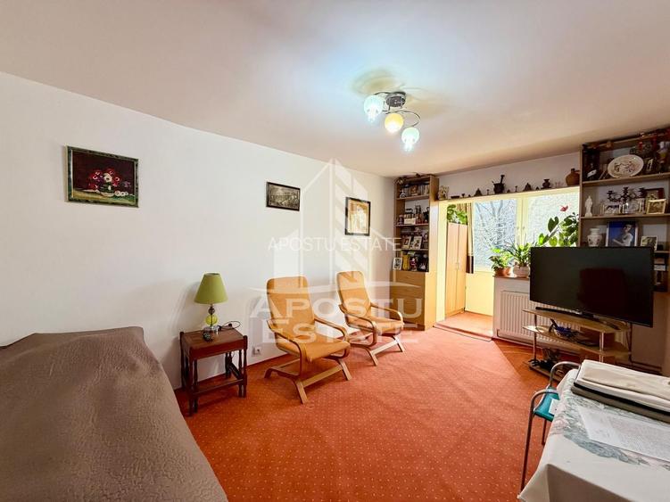 Apartament 3 camere, etaj 1, Boxa,  centrala proprie, zona Lipovei - 2