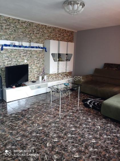 Casa 5 camere 220 mp-teren 2500 mp- terasa/garaj-Dealul Dumitrei - 4