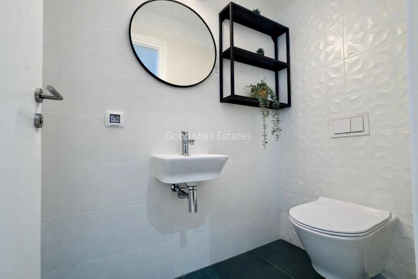 Vila 5 camere | Mobilata si utilata | Terasa - curte | 2 locuri parcare - 10