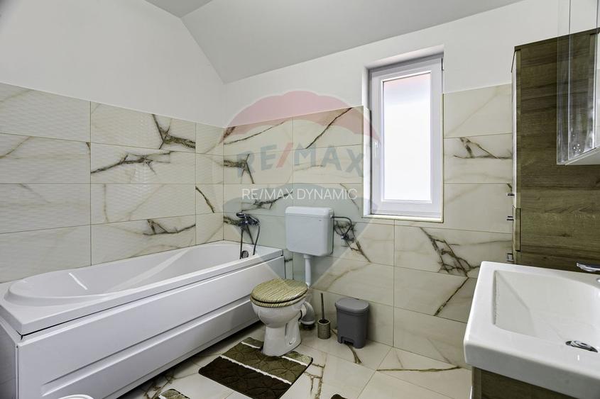 Casă de închiriat în cartierul Athena, zona 6 Vânători - 18